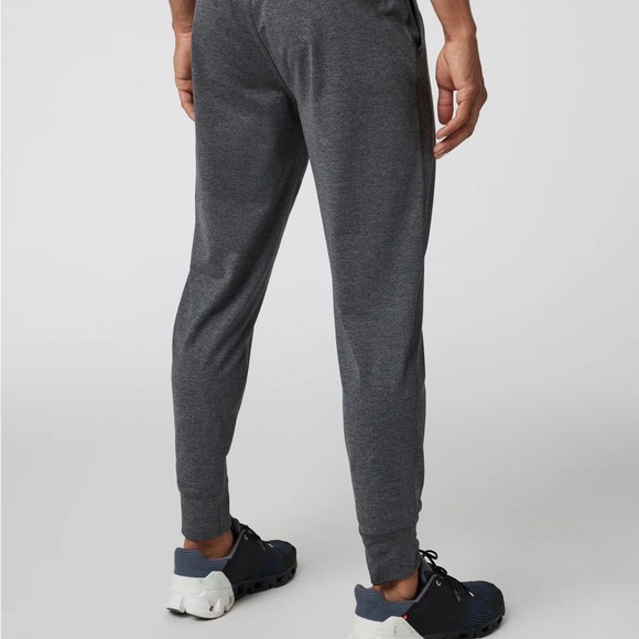 Vuori Men's Charcoal Grey Sunday Performance Jogger - Picture 2 of 2